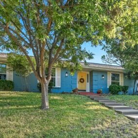 3413 Country Club Rd., Pantego, TX  76013