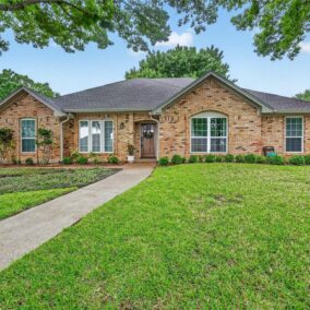 2007 Iron Horse Court, Arlington, TX  76017, BOUGHT!