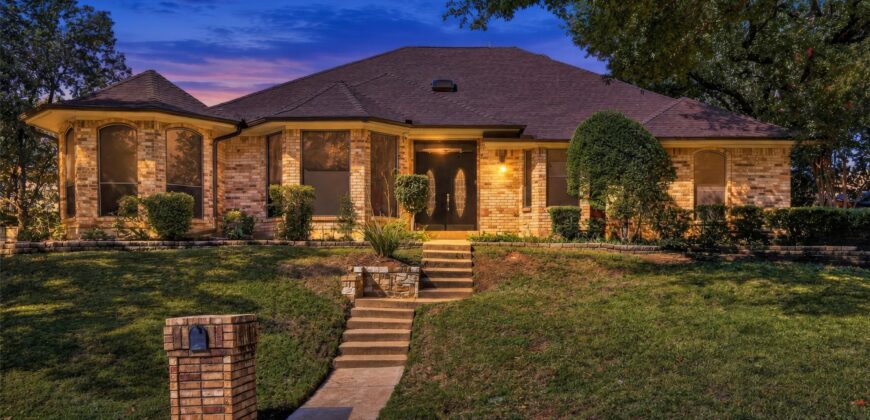 3910 Cross Bend Court, Arlington, TX  76016